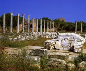 Руины агоры (форума) древней Смирны